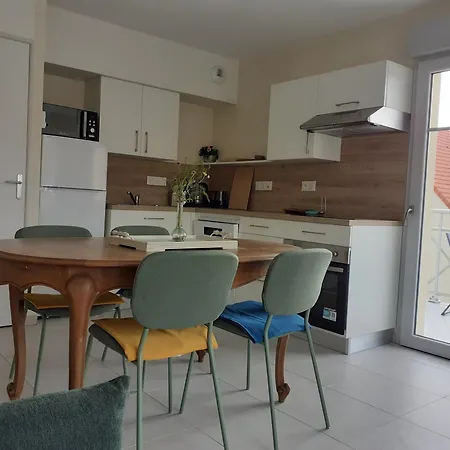 Chuchotis, Pour 4 Personnes Avec Place De Parking Apartman
